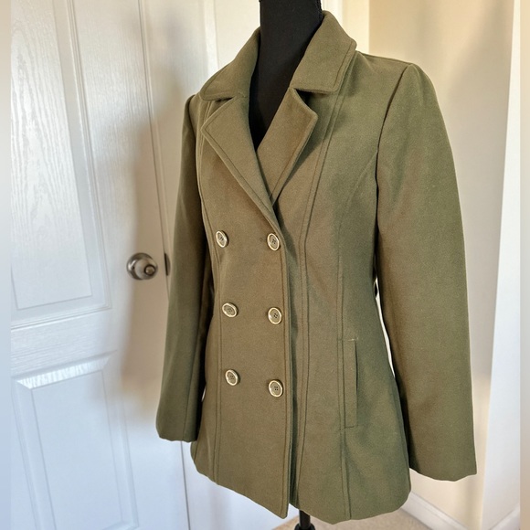 New: Guess Dayna Core Peacoat - Color Grape Leaf - Medium - Picture 4 of 7